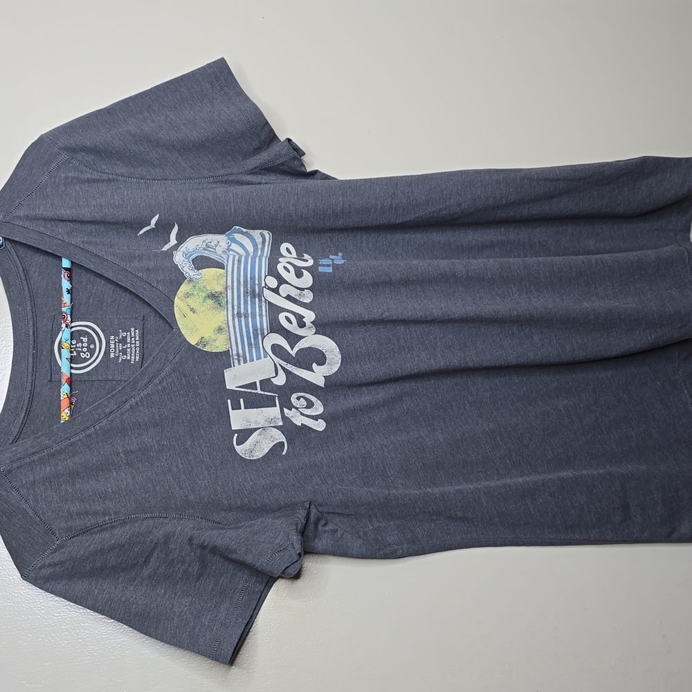 Life is Good "Sea to Believe" VNeck Classic Fit Beach Summer Resort Vacation